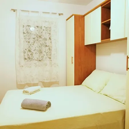 Apartment Wind *