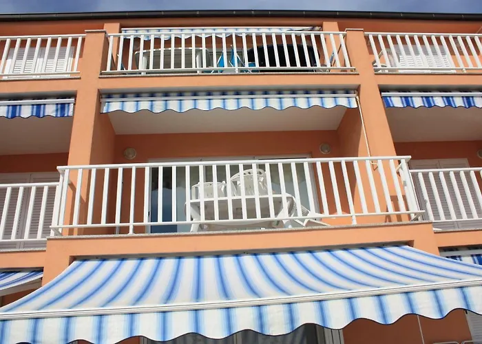 Apartment Wind *
